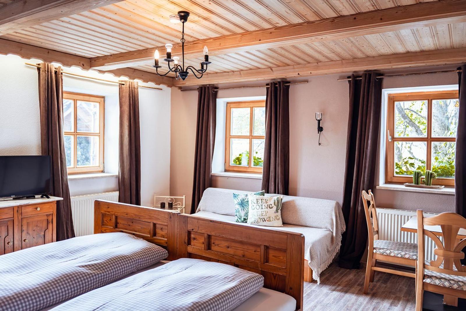 Landhotel Zum Matthiasl Bischofsreut Bagian luar foto