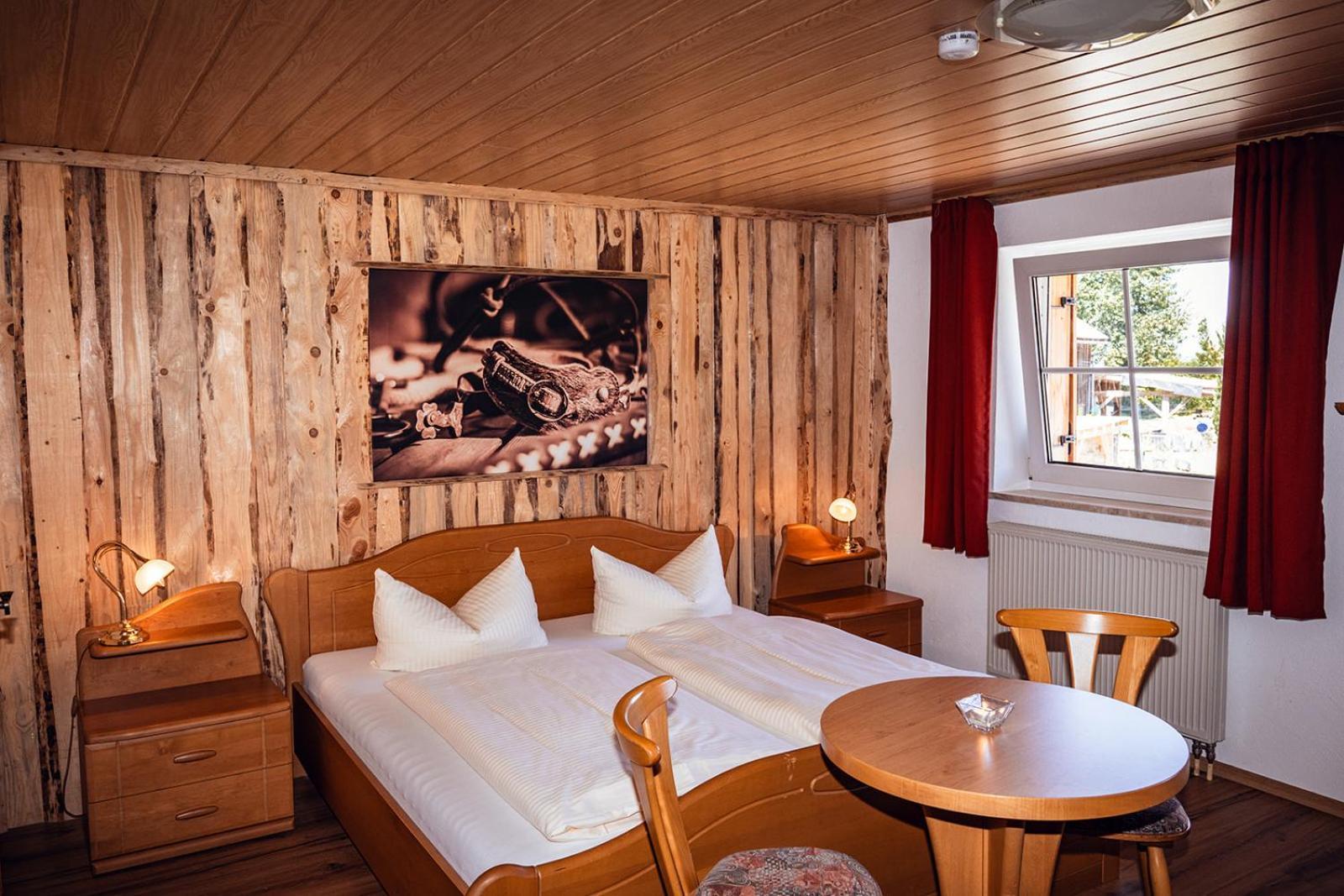 Landhotel Zum Matthiasl Bischofsreut Bagian luar foto