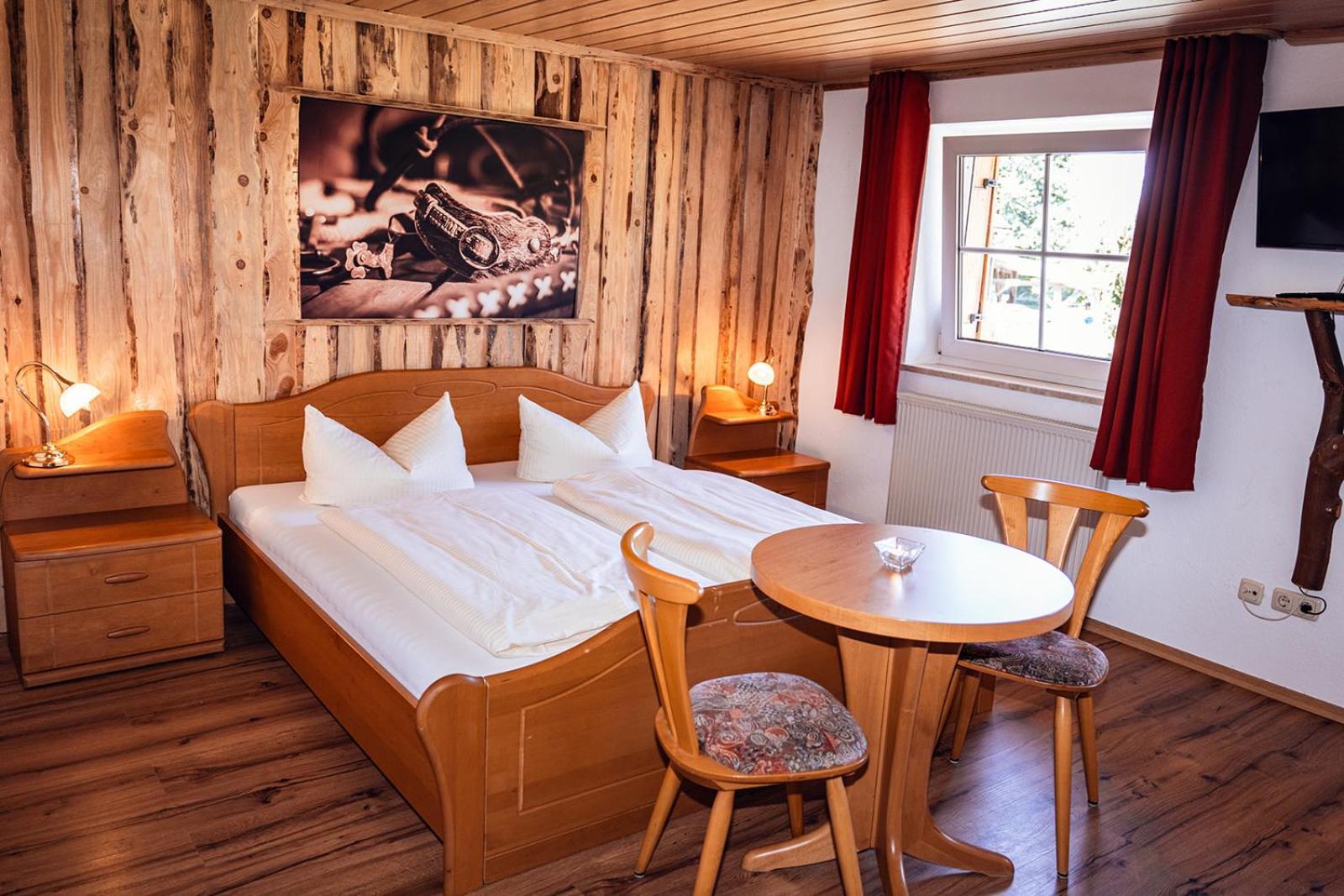 Landhotel Zum Matthiasl Bischofsreut Bagian luar foto