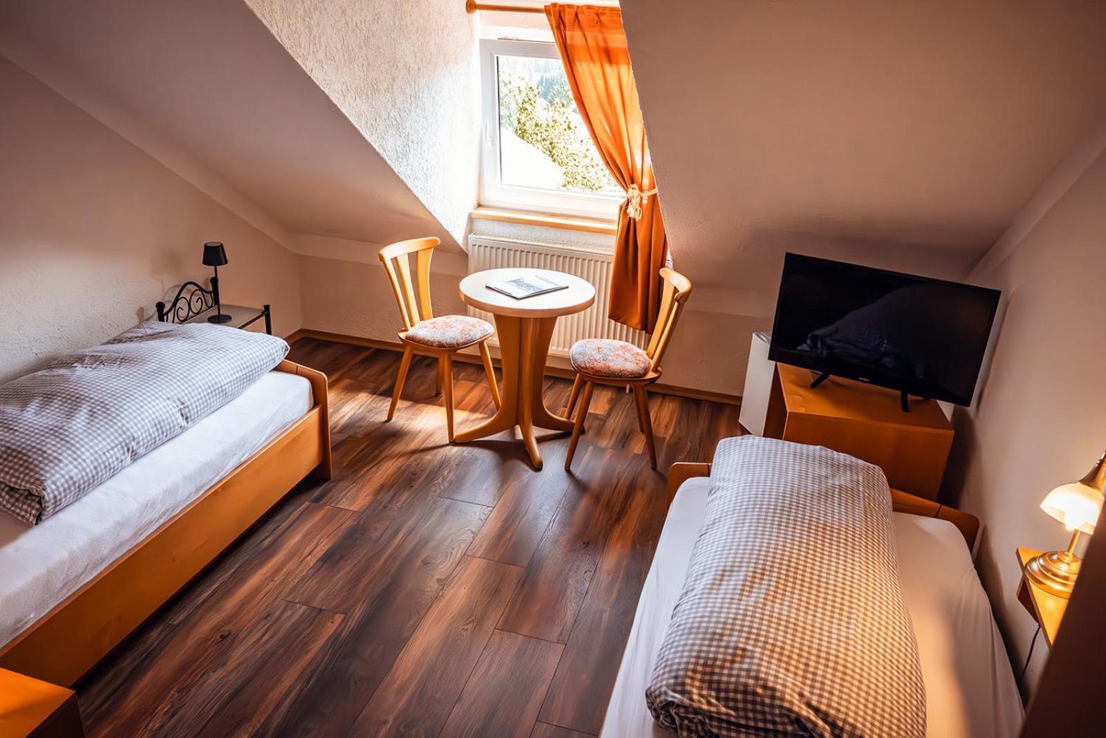 Landhotel Zum Matthiasl Bischofsreut Bagian luar foto